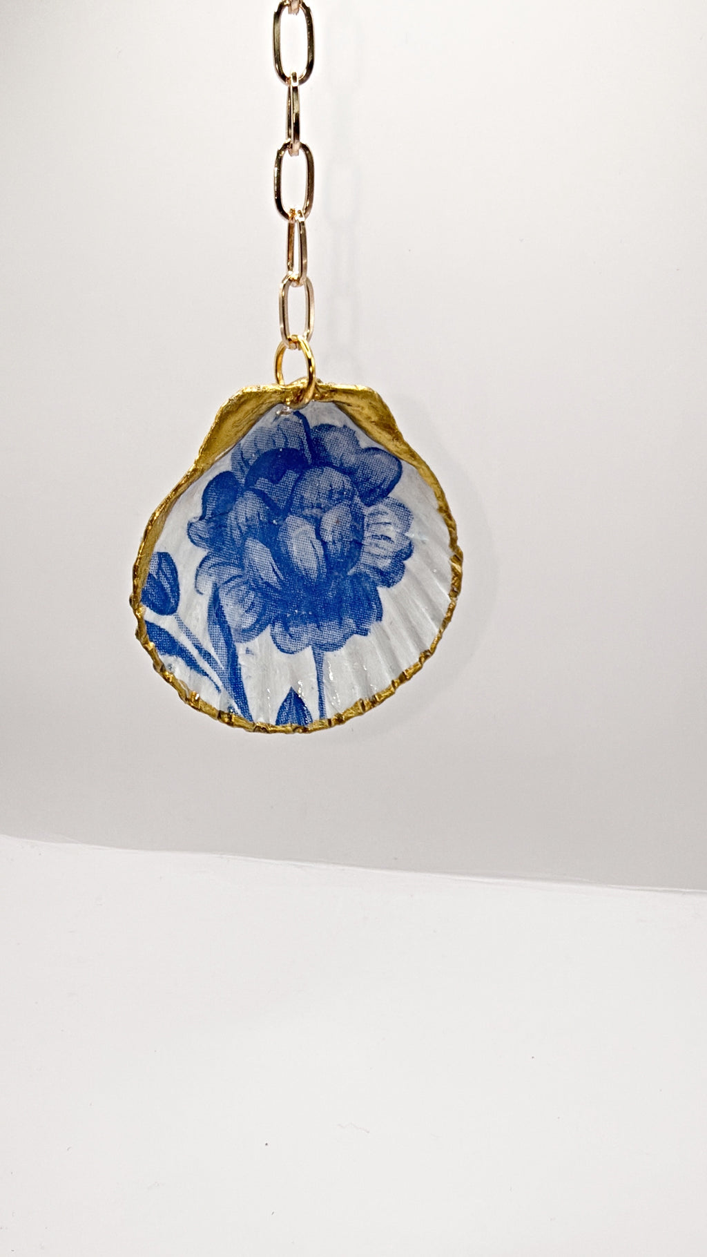 Blue Floral Shell Key Chain & Bag Charm – A Touch of Coastal Charm for Your Everyday Carry (Copy)