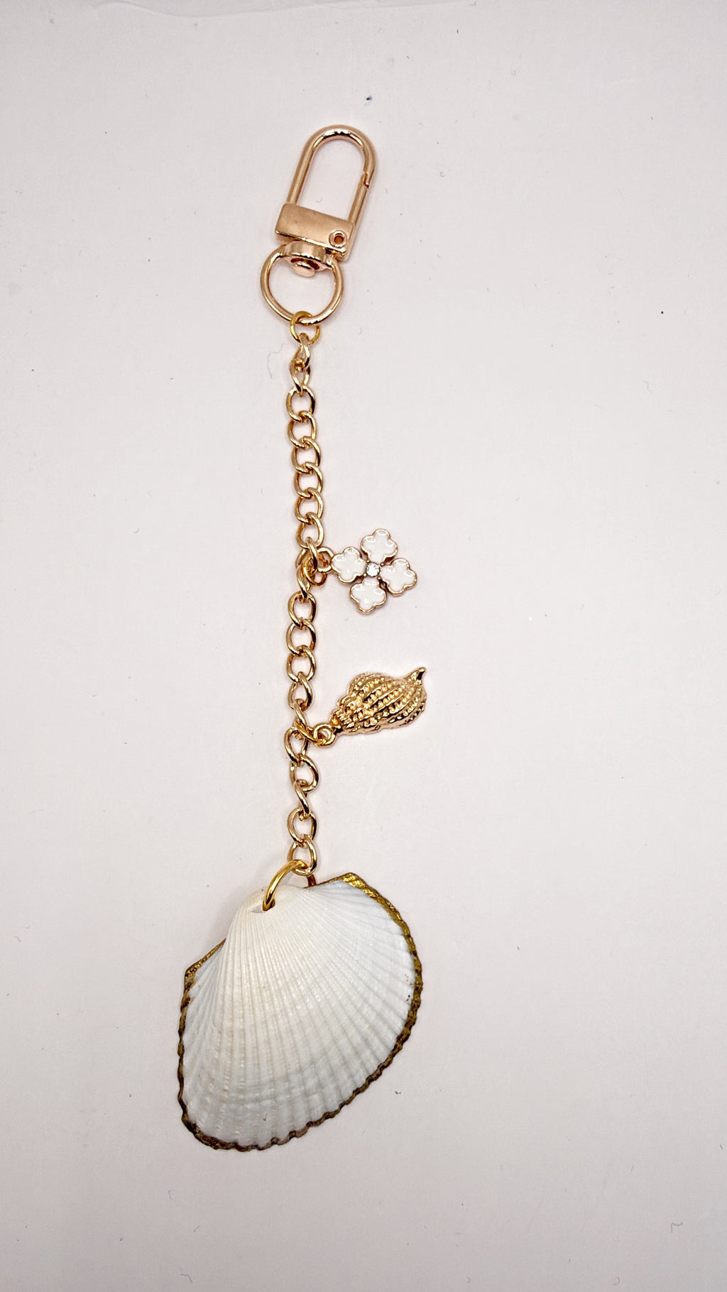 Blue Floral Shell Key Chain & Bag Charm – A Touch of Coastal Charm for Your Everyday Carry (Copy)