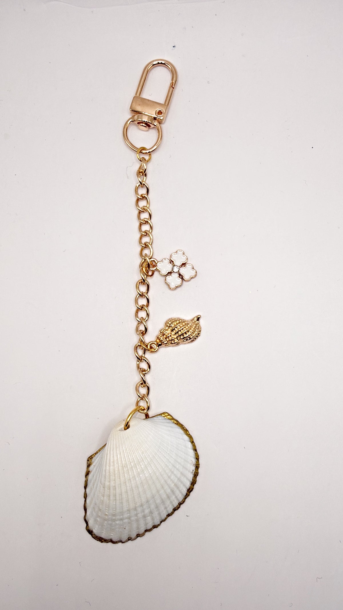 Blue Floral Shell Key Chain & Bag Charm – A Touch of Coastal Charm for Your Everyday Carry (Copy)