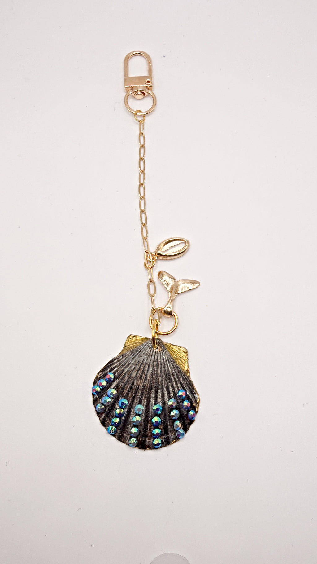 Blue Floral Shell Key Chain & Bag Charm – A Touch of Coastal Charm for Your Everyday Carry (Copy)