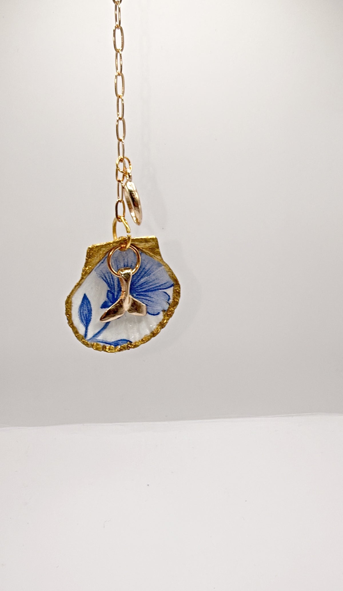 Blue Floral Shell Key Chain & Bag Charm – A Touch of Coastal Charm for Your Everyday Carry (Copy)