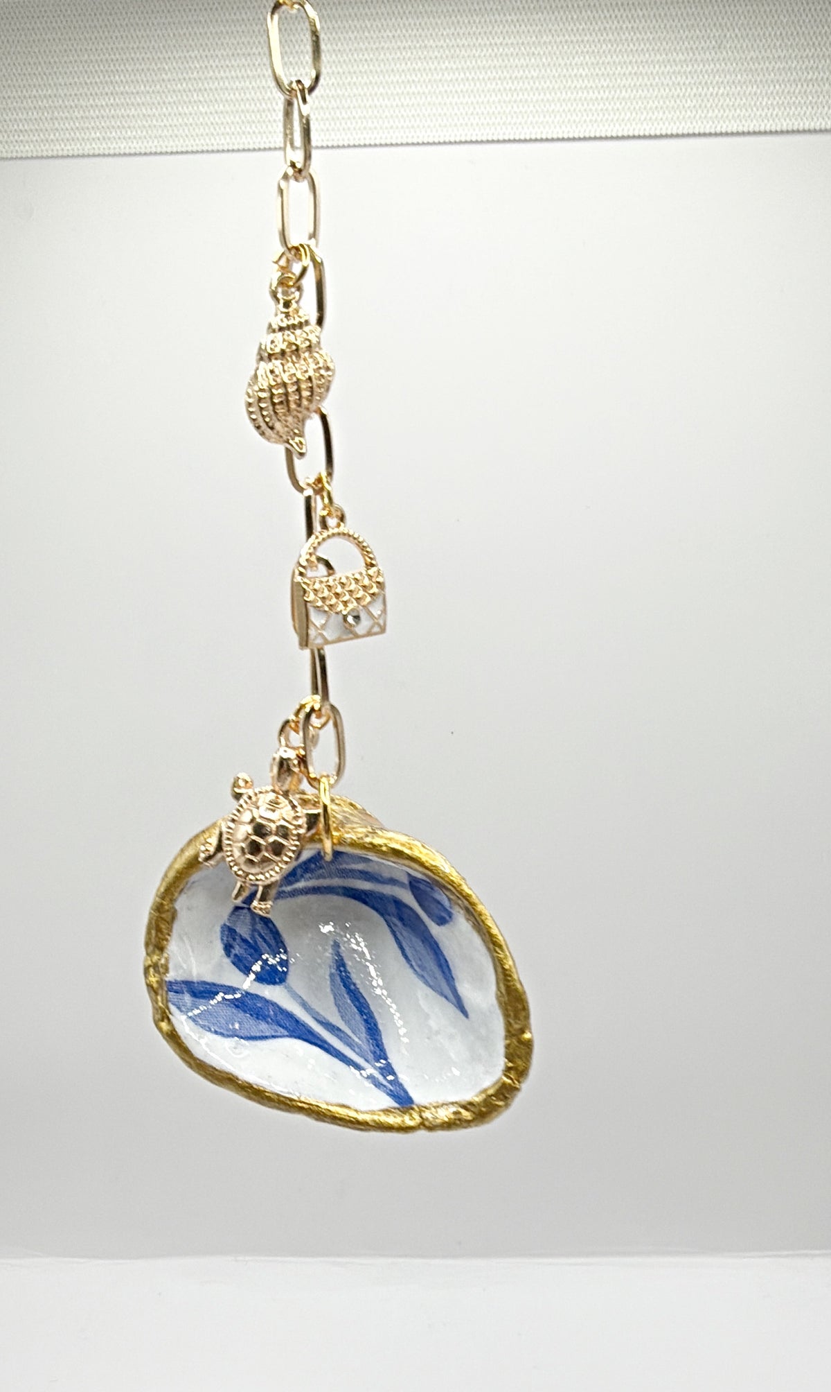 Blue Floral Shell Key Chain & Bag Charm – A Touch of Coastal Charm for Your Everyday Carry (Copy)