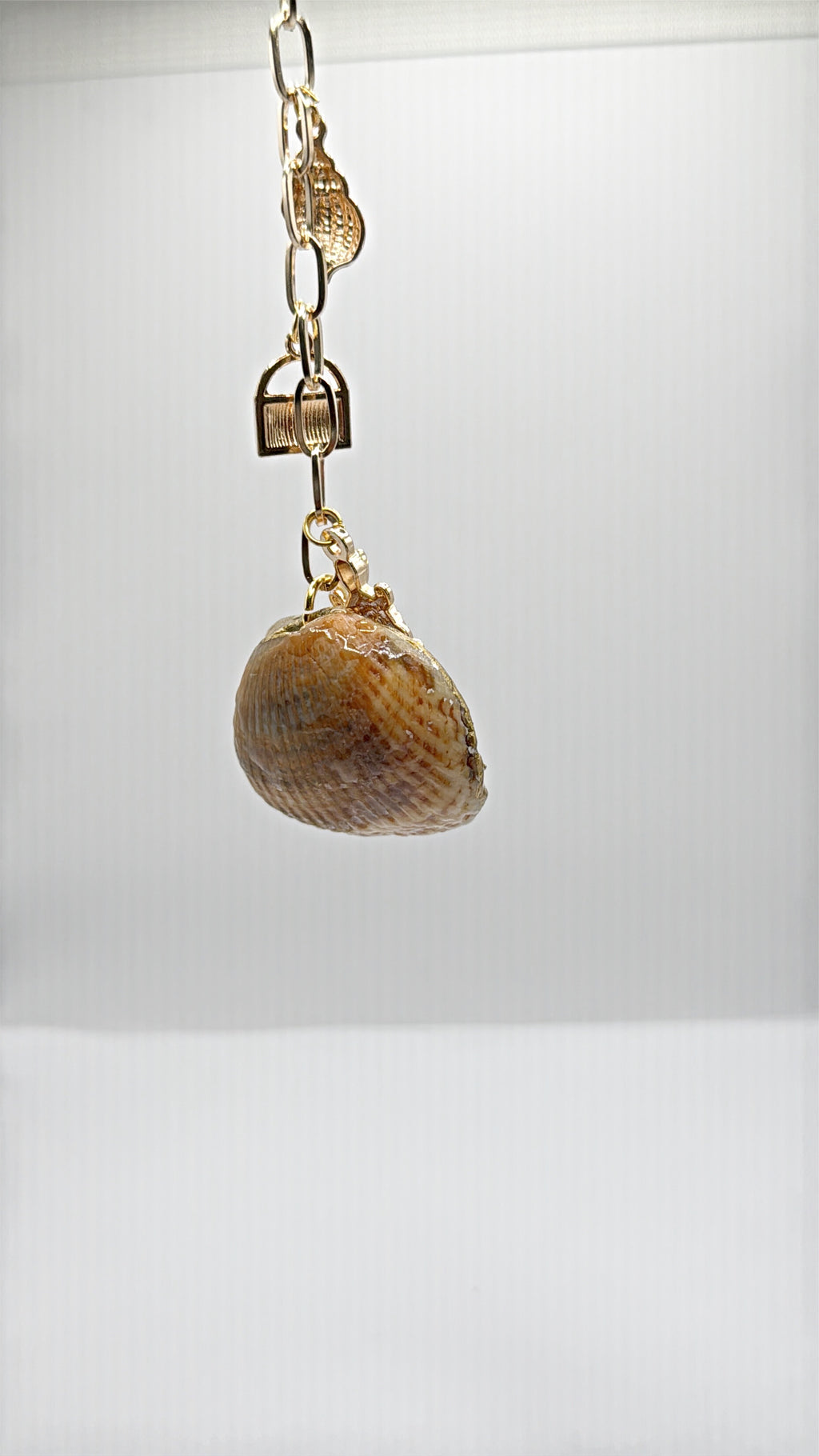 Blue Floral Shell Key Chain & Bag Charm – A Touch of Coastal Charm for Your Everyday Carry (Copy)