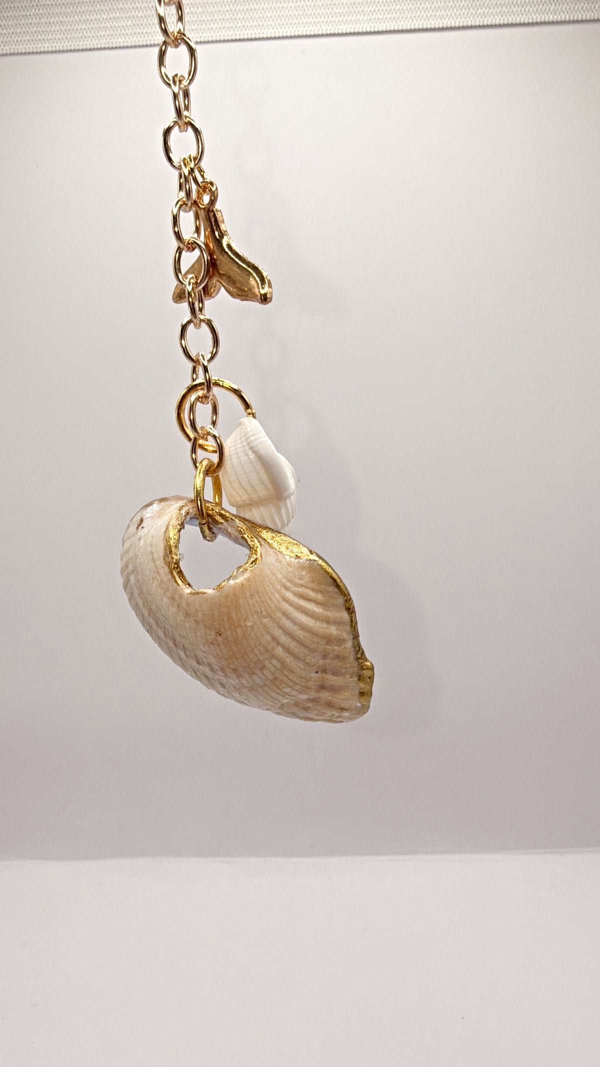 Blue Floral Shell Key Chain & Bag Charm – A Touch of Coastal Charm for Your Everyday Carry (Copy)