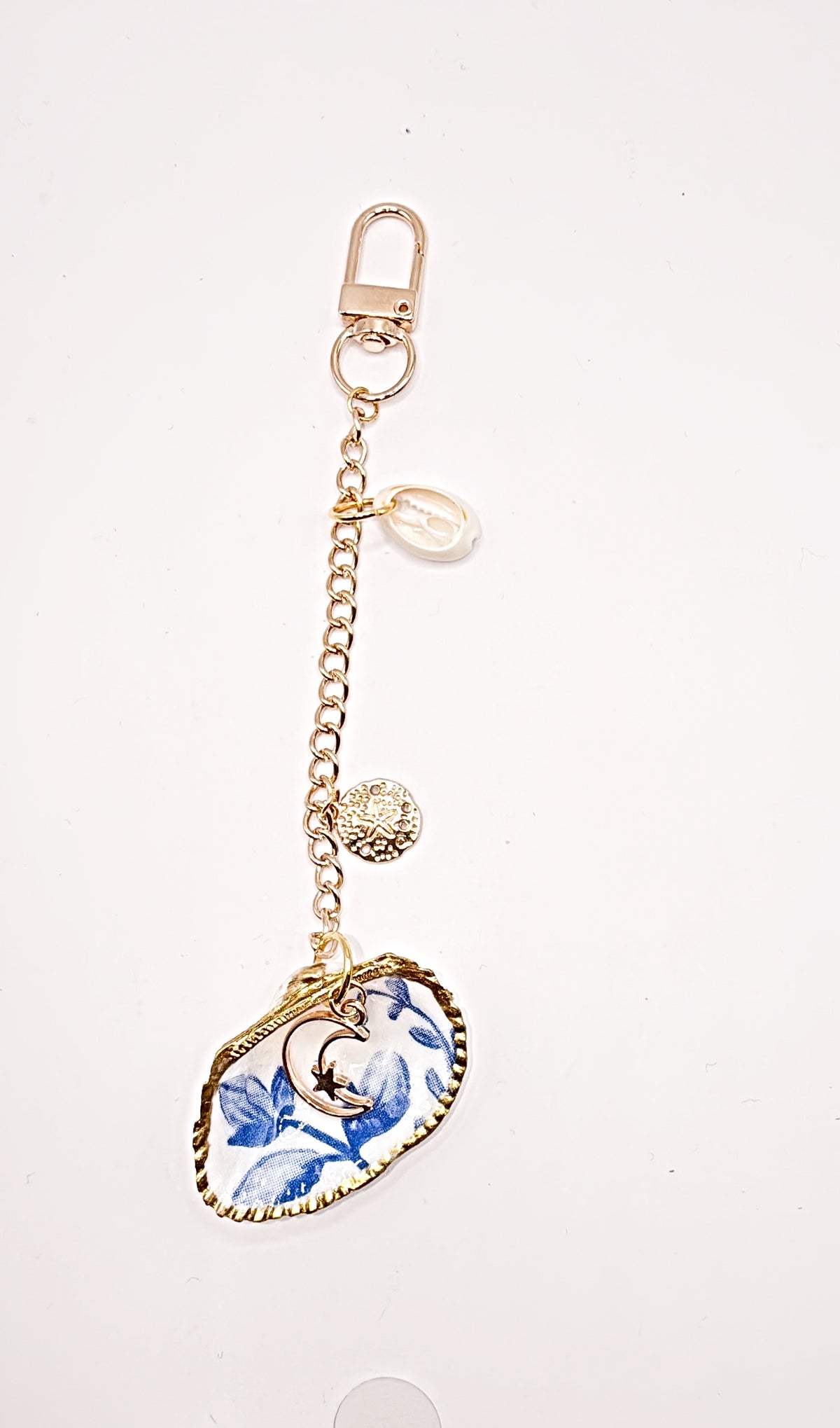 Blue Floral Shell Key Chain & Bag Charm – A Touch of Coastal Charm for Your Everyday Carry (Copy)