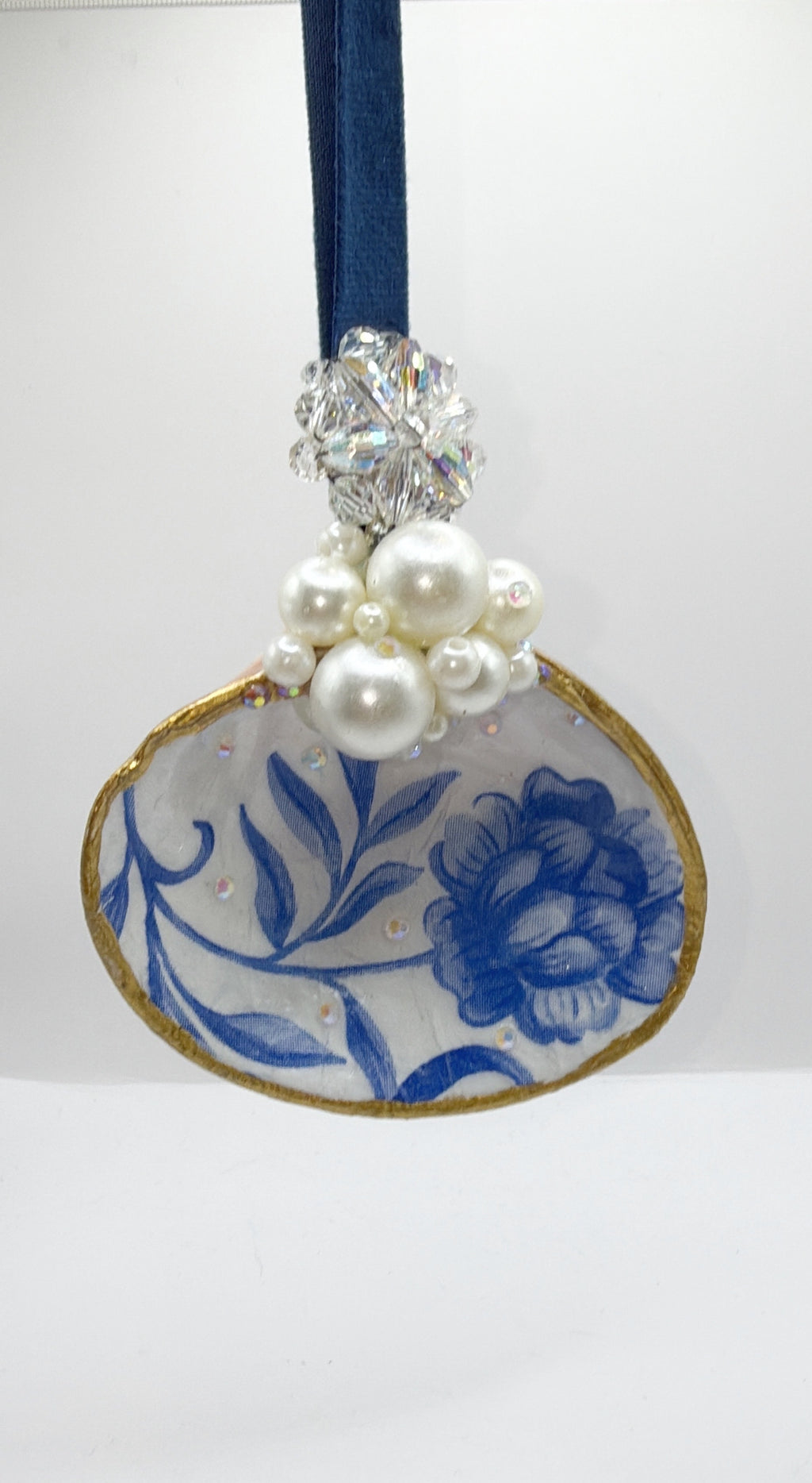 Large Clam Shell Ornament, Blue floral— A Coastal Keepsake with Timeless Charm