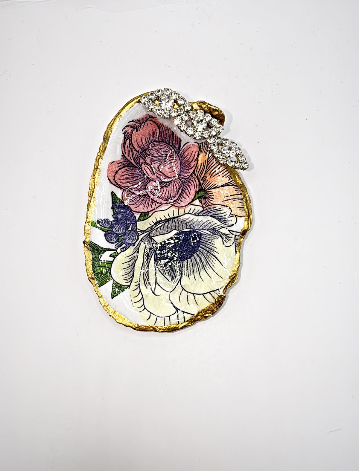 Oyster Shell Trinket Dish with Vintage Rhinestone embellishment— Coastal Charm for Your Everyday Essentials