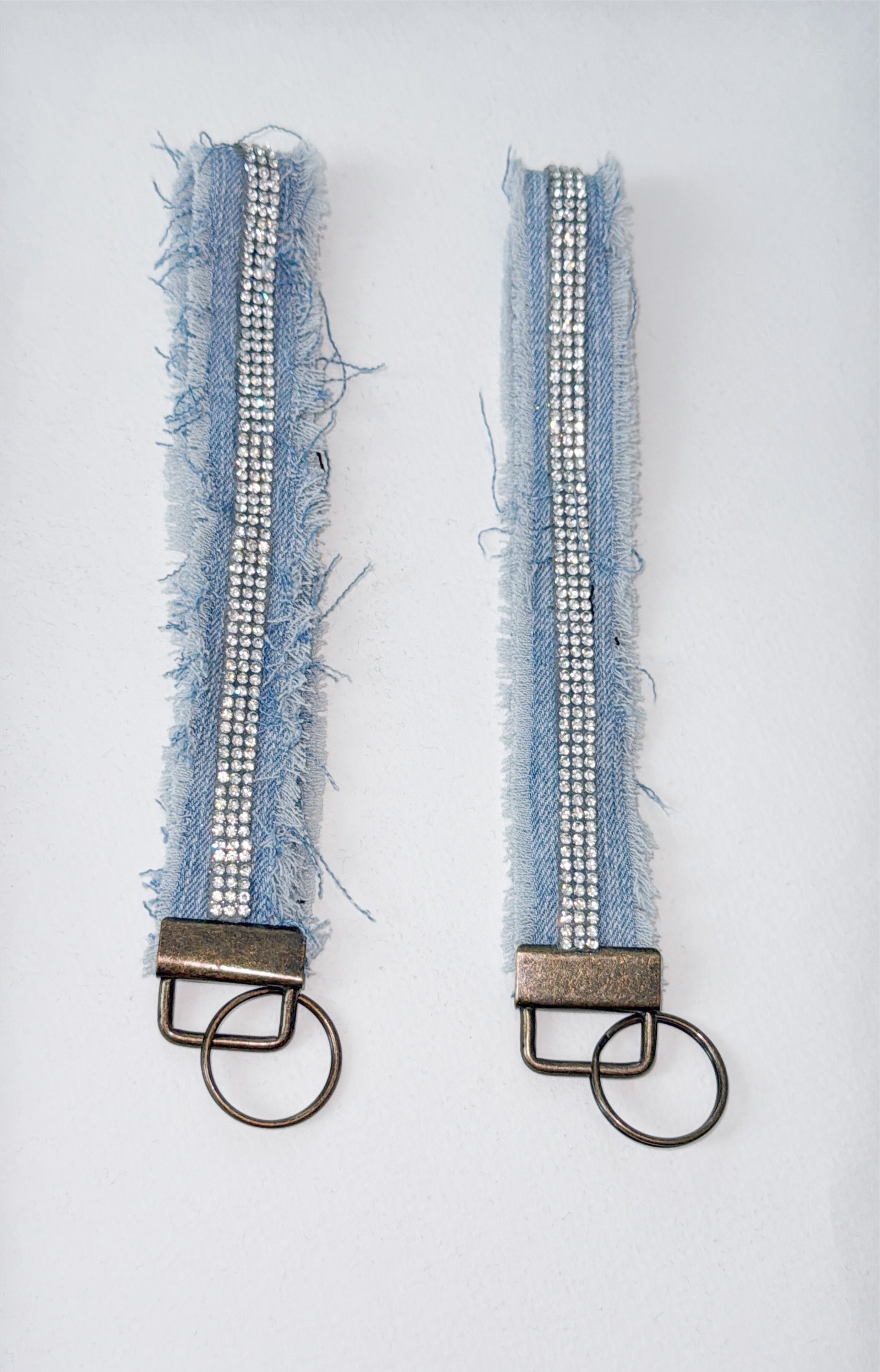 Wristlet keychain - clear rhinestone