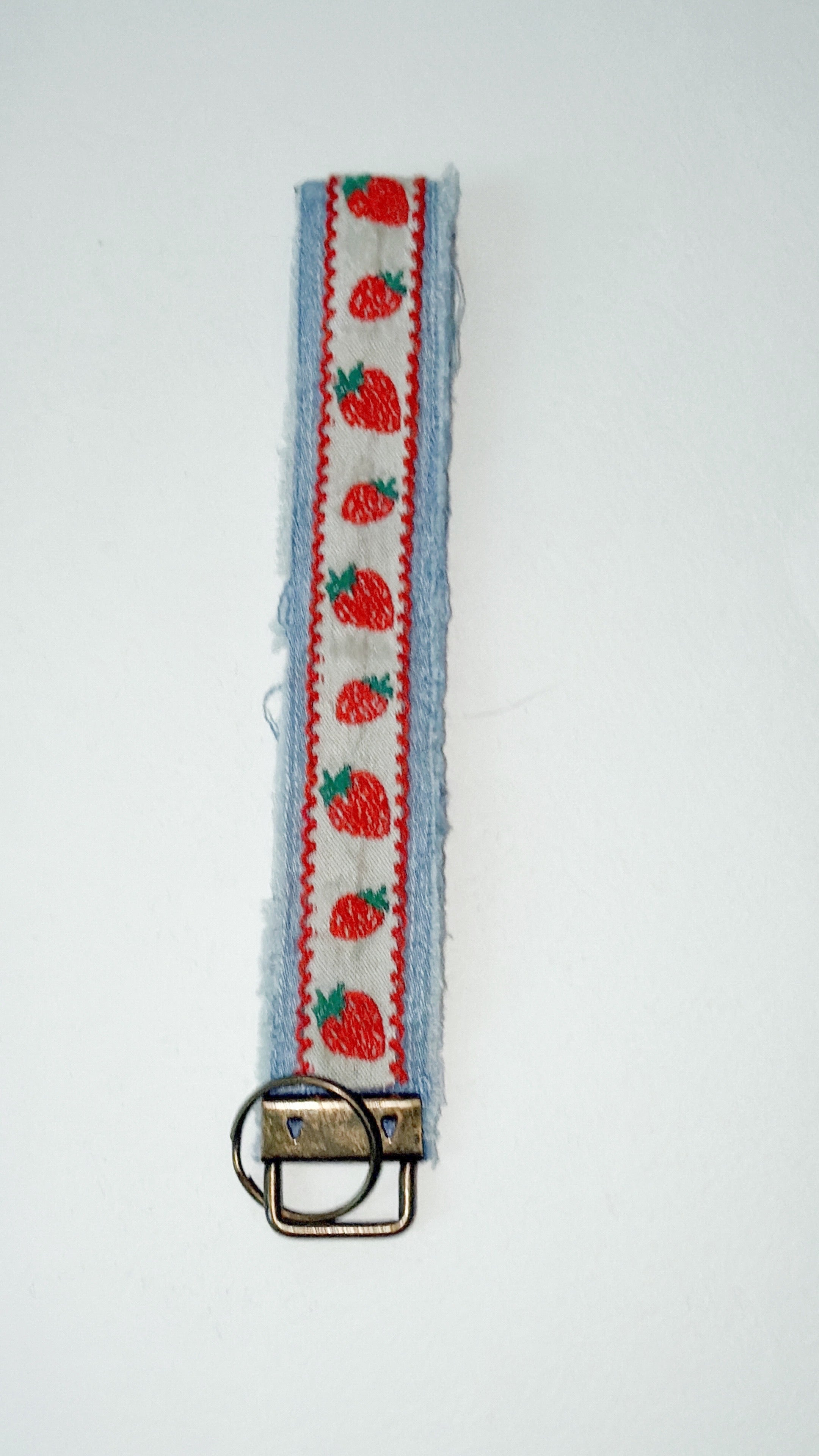 wristlet keychain - light denim w/ strawberry ribbon
