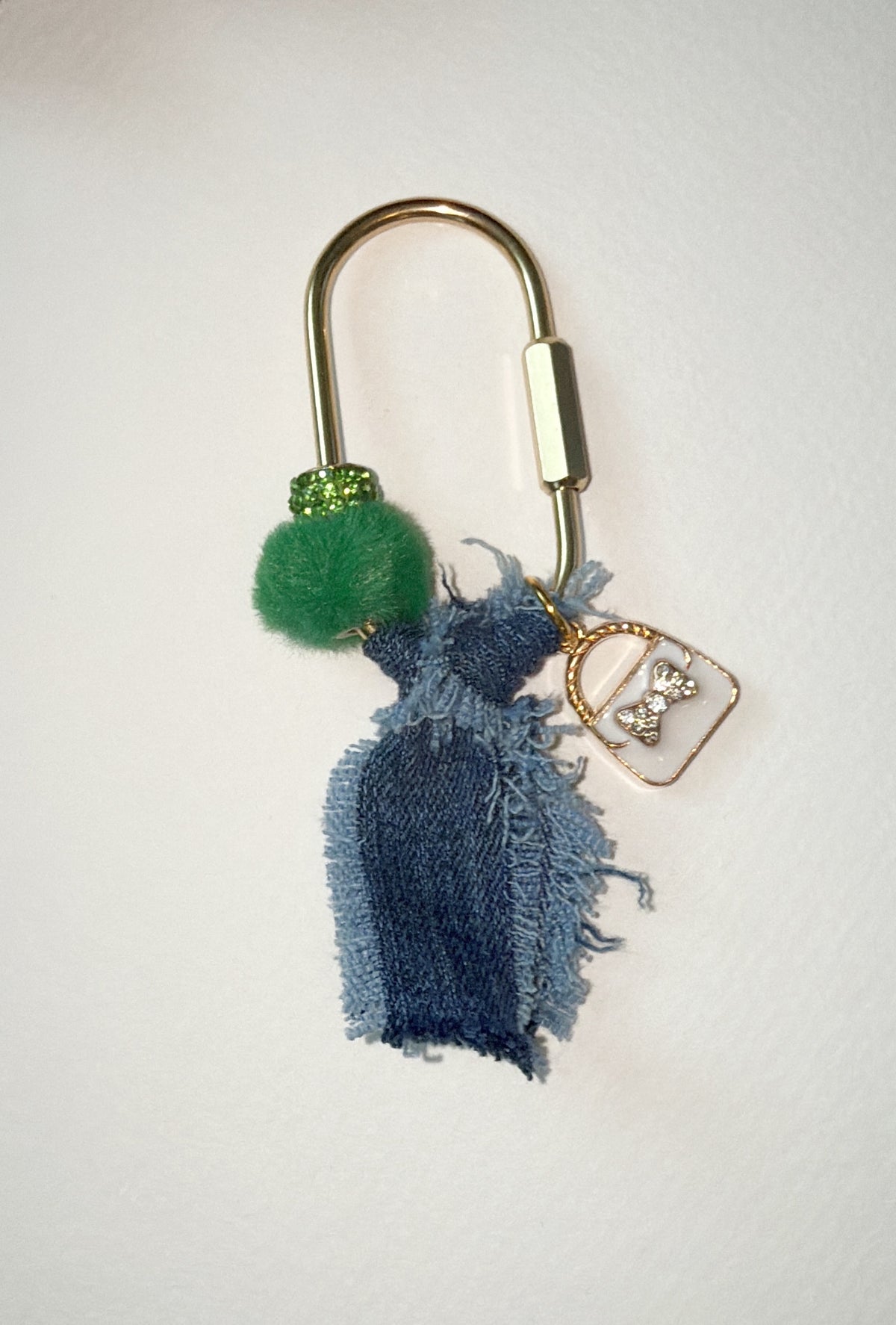 Beaded Carabiner Key Ring – Built for Everyday Carry, Designed for Style