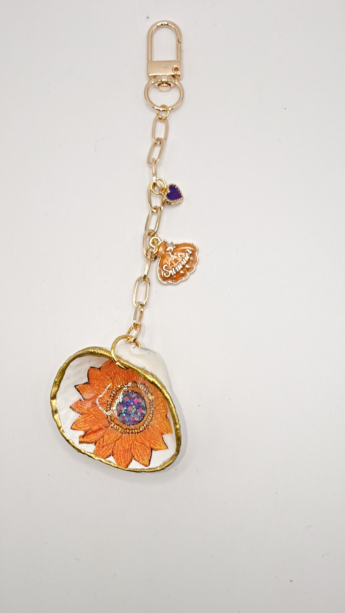 Shell Key Chain & Bag Charm – A Touch of Coastal Charm for Your Everyday Carry