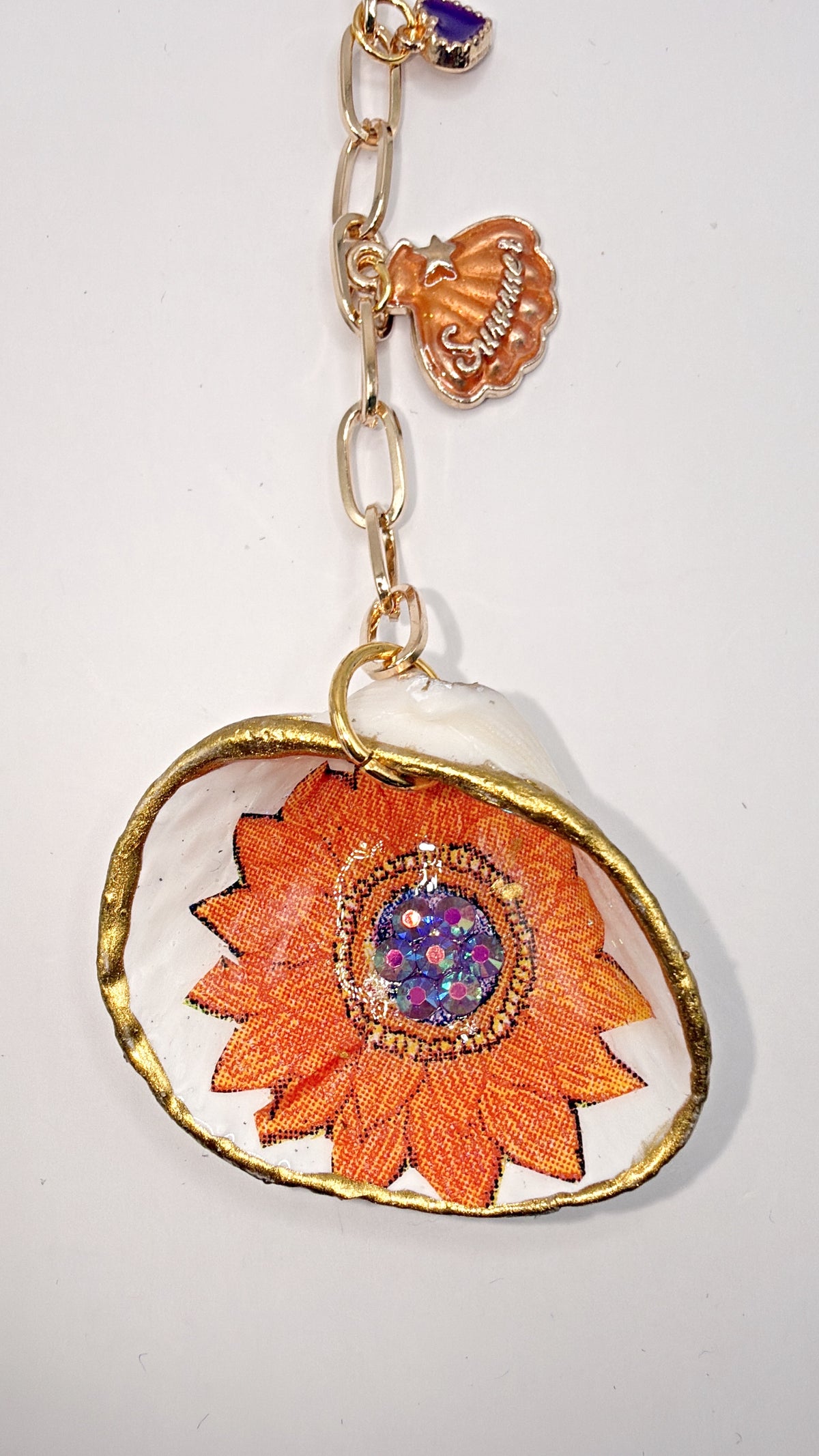 Shell Key Chain & Bag Charm – A Touch of Coastal Charm for Your Everyday Carry